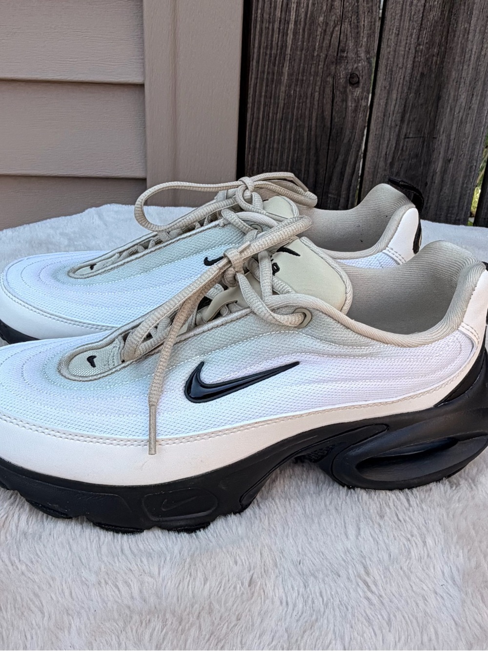 New Nike Air Max Portal Sneakers Size 8